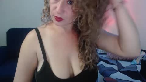 Snapshot of sacrletardiente chatting on 05-21-26, 11:45 sacrletardiente online show from 05-21-26, 11:45