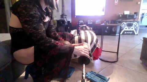 Snapshot of sadiacrossdresser chatting on 06-24-26, 06:40 sadiacrossdresser online show from 06-24-26, 06:40