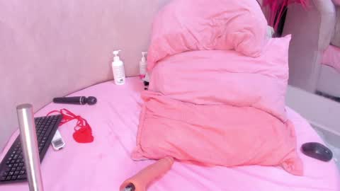 Mara online show from 12-24-24, 08:22