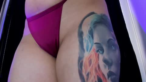 Snapshot of saelivrae chatting on 05-29-26, 08:07 Cami online show from 05-29-26, 08:07