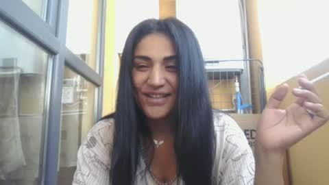 Snapshot of safari_xx chatting on 06-08-26, 12:38 Queen online show from 06-08-26, 12:38