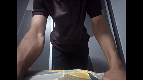 Snapshot of safu28 chatting on 05-15-26, 06:15 safu28 online show from 05-15-26, 06:15