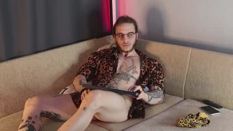 Adam online show from 01-12-25, 08:46