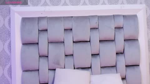 Cattleya online show from 12-13-24, 03:32