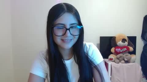 Sahaliefox  online show from 10-08-25, 11:02