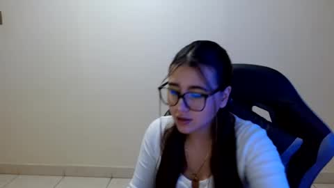 Sahaliefox  online show from 07-24-26, 09:57