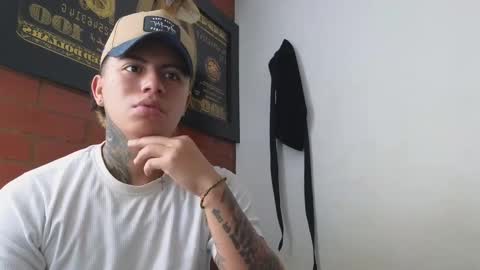 Sahara y Thiago online show from 02-11-25, 01:09