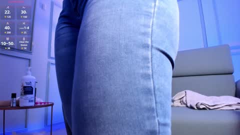 Snapshot of saharawalker chatting on 01-07-25, 03:35 SAHARA WALKER online show from 01-07-25, 03:35