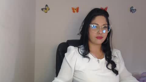 Karina online show from 10-28-25, 07:16