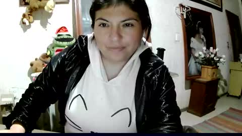 Snapshot of sailor_ruby7 chatting on 12-01-25, 12:59 ruby chocoholic cakeholic coffeeholic cookieholic online show from 12-01-25, 12:59