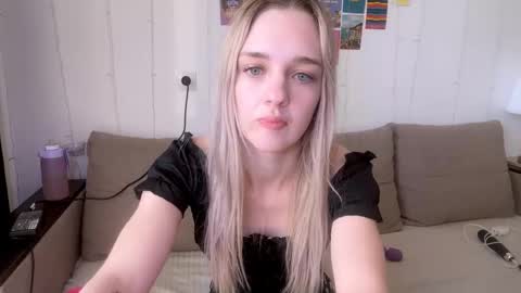 Sofia online show from 03-04-25, 02:32