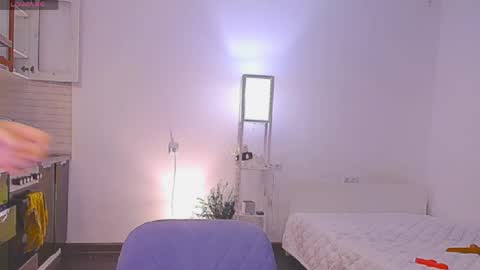 Sofia online show from 04-19-26, 09:06