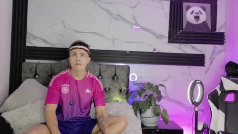 Juan online show from 04-22-26, 09:44