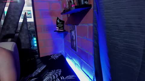 Snapshot of sainix_ chatting on 01-11-25, 03:55 sainix_ online show from 01-11-25, 03:55