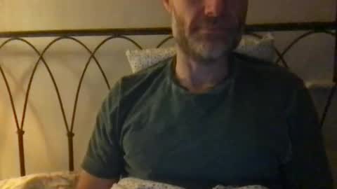 saint009 online show from 11-18-25, 03:34