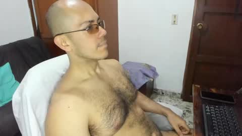 Snapshot of saintedy01 chatting on 04-24-26, 12:18 saintedy01 online show from 04-24-26, 12:18