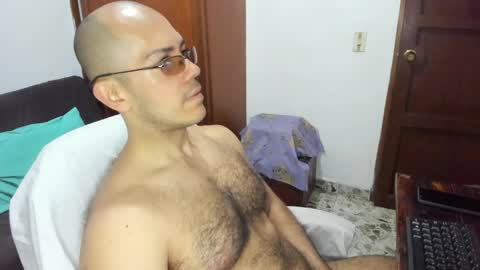 Snapshot of saintedy01 chatting on 04-28-26, 12:21 saintedy01 online show from 04-28-26, 12:21