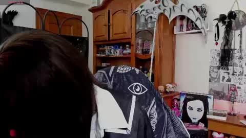    online show from 06-15-26, 09:00