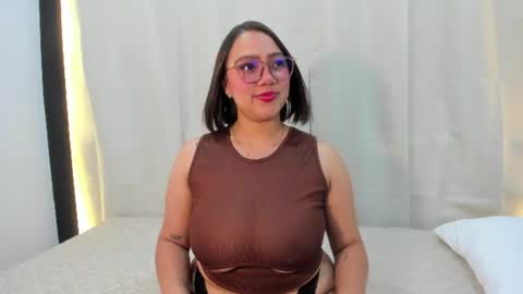 sakura23_ online show from 07-28-26, 12:23