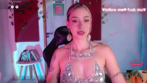 Sakura online show from 11-28-25, 05:10