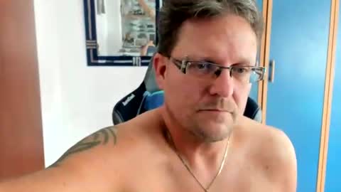 salichris online show from 07-23-26, 03:54