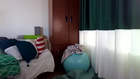 Snapshot of salis1981 chatting on 03-12-25, 12:31 salis1981 online show from 03-12-25, 12:31