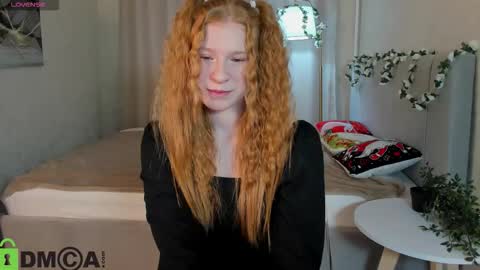 Snapshot of sally_ange1 chatting on 01-09-26, 09:12 Sally online show from 01-09-26, 09:12