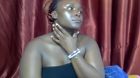 sally_bee1 online show from 06-13-26, 08:40