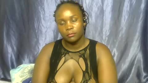 sally_bee1 online show from 07-19-26, 03:05