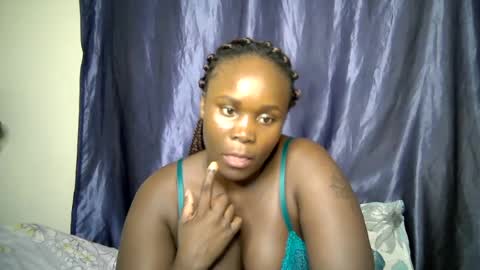 sally_bee1 online show from 07-29-26, 08:56