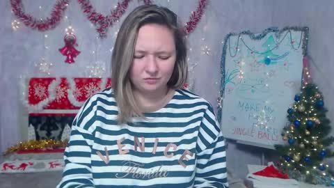 Snapshot of sallyverda chatting on 12-05-25, 09:00 Sally online show from 12-05-25, 09:00