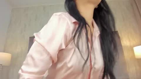 Snapshot of salma_lutz chatting on 11-20-25, 03:01 Marcela online show from 11-20-25, 03:01