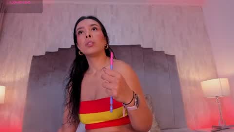 Snapshot of salma_lutz chatting on 07-19-26, 12:31 Marcela online show from 07-19-26, 12:31