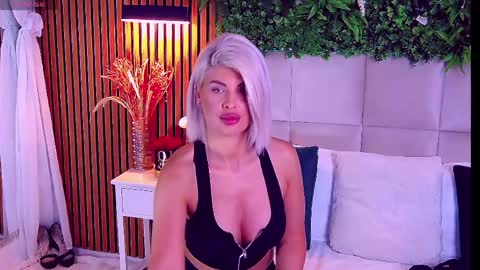 Snapshot of salmaroze chatting on 05-01-26, 05:01 SalmaRoze online show from 05-01-26, 05:01