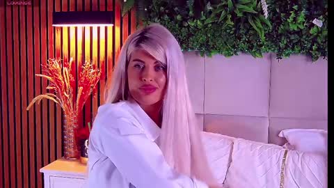 Snapshot of salmaroze chatting on 05-16-26, 05:26 SalmaRoze online show from 05-16-26, 05:26