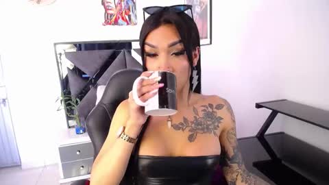 Snapshot of salo_hot01 chatting on 11-09-25, 02:48 SALO HOT online show from 11-09-25, 02:48