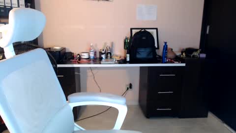 Salome online show from 02-22-25, 10:42