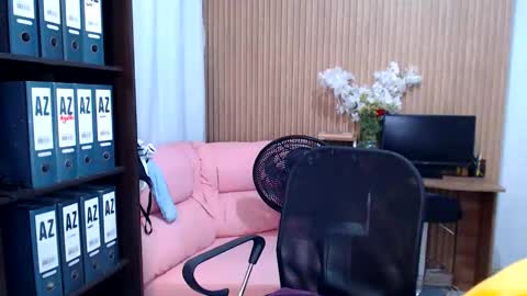Salome online show from 05-28-26, 08:17