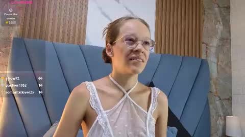 salome_cruxx online show from 06-18-26, 11:47