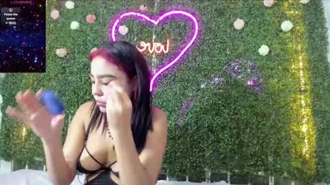 Snapshot of salome_domi chatting on 12-22-24, 08:25 salome online show from 12-22-24, 08:25