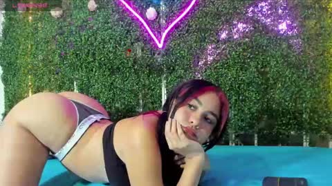 Snapshot of salome_domi chatting on 01-05-25, 03:02 salome online show from 01-05-25, 03:02
