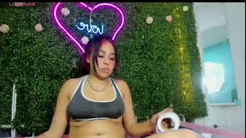 Snapshot of salome_domi chatting on 01-20-25, 11:10 salome online show from 01-20-25, 11:10