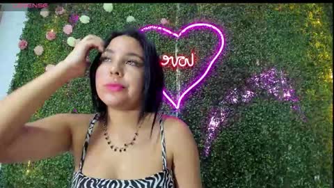 Snapshot of salome_domi chatting on 02-08-25, 07:38 salome online show from 02-08-25, 07:38