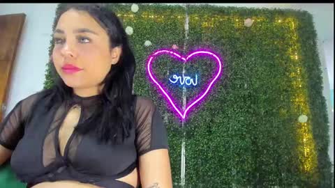 Snapshot of salome_domi chatting on 02-12-25, 11:51 salome online show from 02-12-25, 11:51