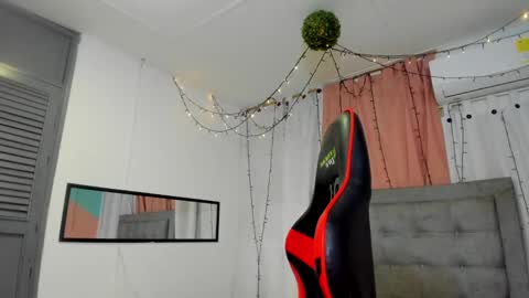 Snapshot of salome_domi chatting on 02-23-25, 08:00 salome online show from 02-23-25, 08:00