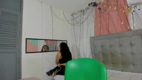 Snapshot of salome_domi chatting on 09-28-25, 02:55 salome online show from 09-28-25, 02:55