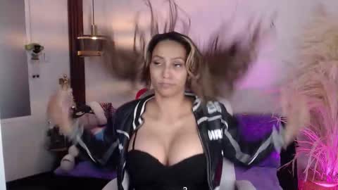 salome_drasin online show from 11-22-25, 08:41