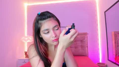 Salome Rose online show from 11-30-25, 03:54