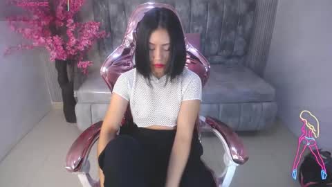 Snapshot of salome_stockman_sub chatting on 10-08-25, 01:20 Salome online show from 10-08-25, 01:20