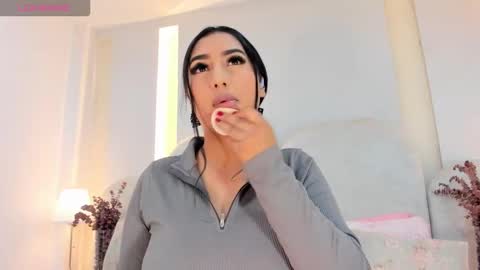   online show from 10-28-25, 07:49